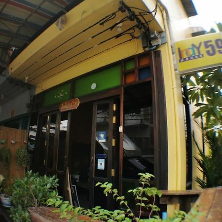 59Indy Guesthouse Bangkok Ngoại thất bức ảnh