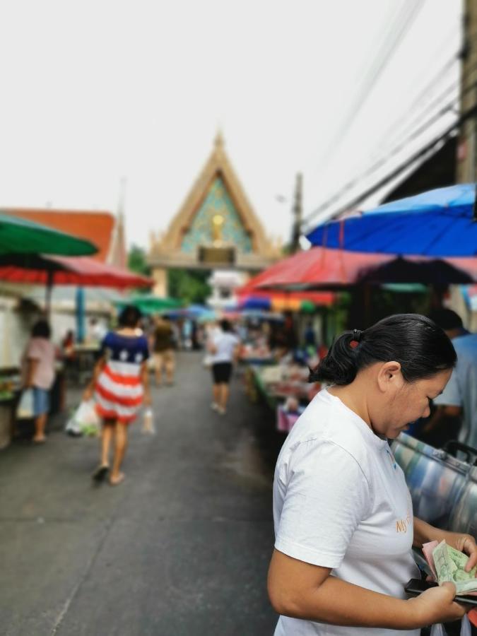 59Indy Guesthouse Bangkok Ngoại thất bức ảnh